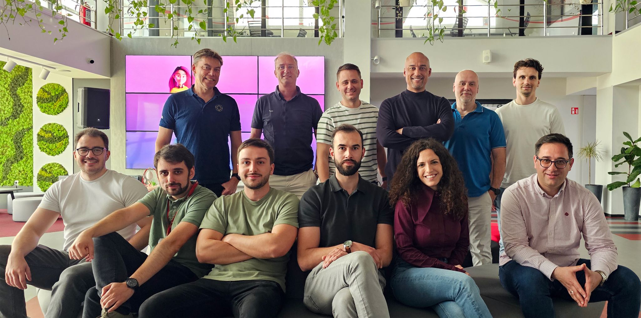 Onze teams in Noord-Macedonië en ServiëTwycis en IWconnect, een gouden samenwerking